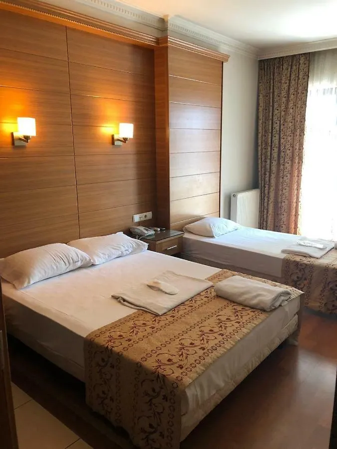 The Port Hotel Стамбул